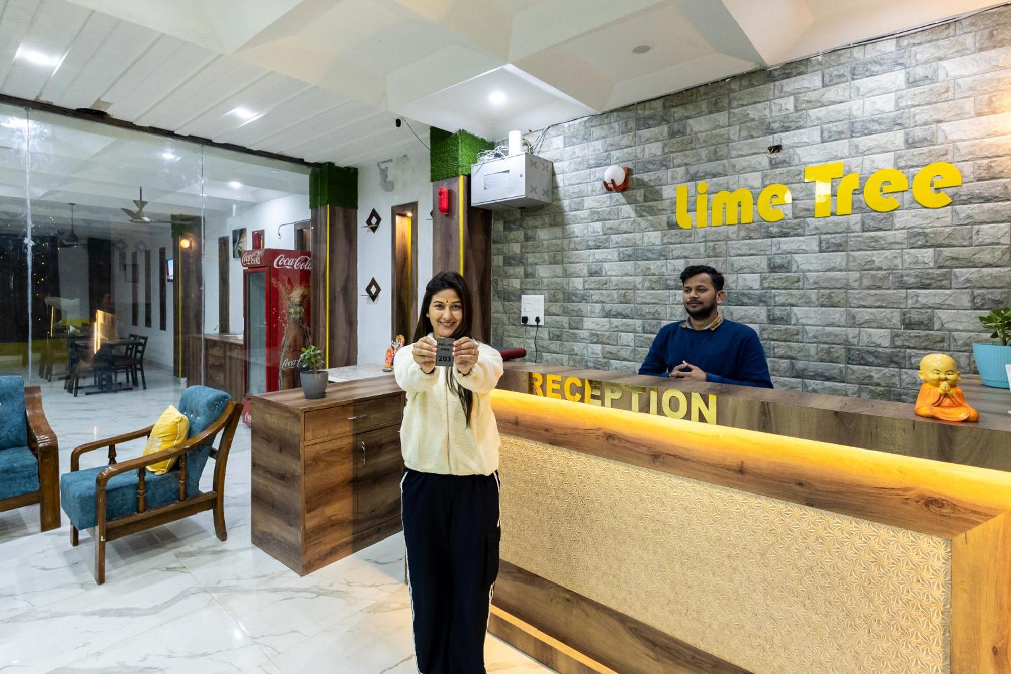 Lime Tree Hotel And Banquet Vrindāvan Exteriér fotografie
