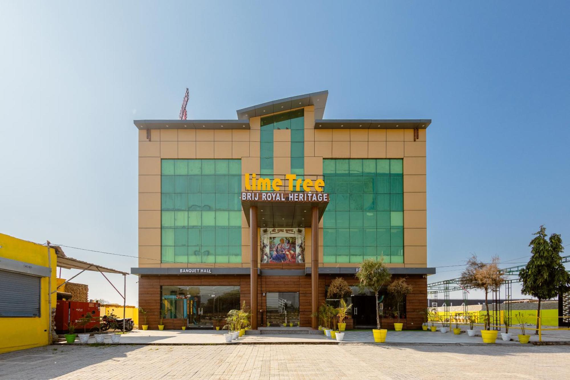 Lime Tree Hotel And Banquet Vrindāvan Exteriér fotografie