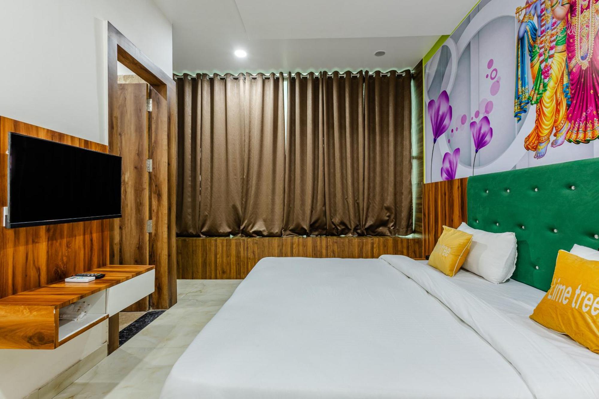 Lime Tree Hotel And Banquet Vrindāvan Exteriér fotografie