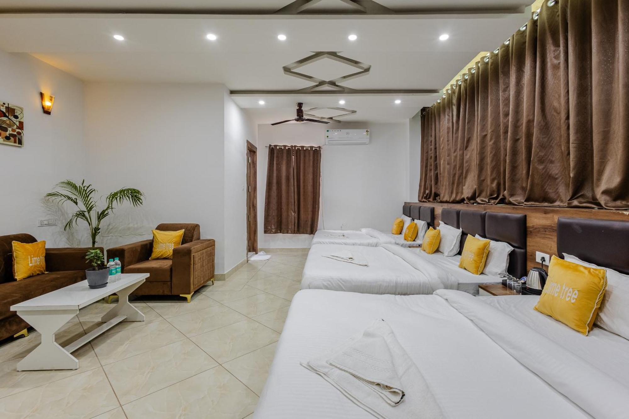 Lime Tree Hotel And Banquet Vrindāvan Exteriér fotografie